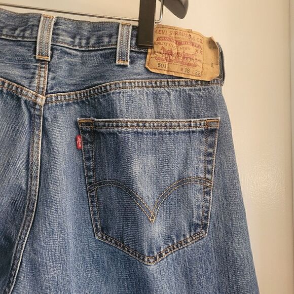 Levis 501 button fly 38×32 - Picture 6 of 9
